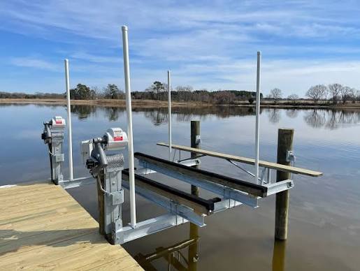 https://lotolift.com/boat-lift-installation-lake-of-the-ozarks/